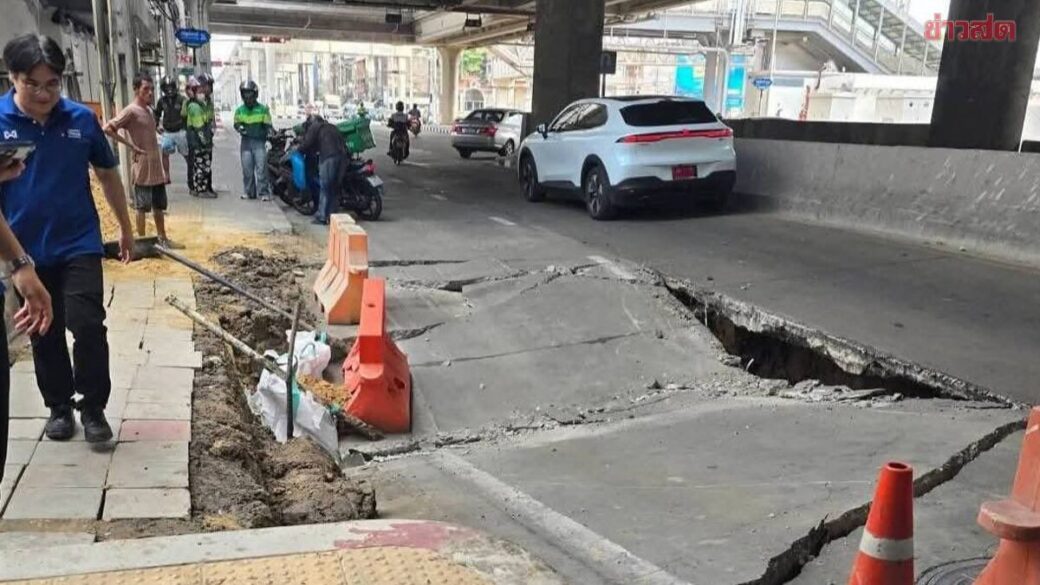 Großes Loch in Bangkok: Straße in Bangkok eingebrochen