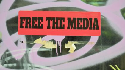 Kampf um Pressefreiheit: Thailands Medien gegen Plattformen und KI