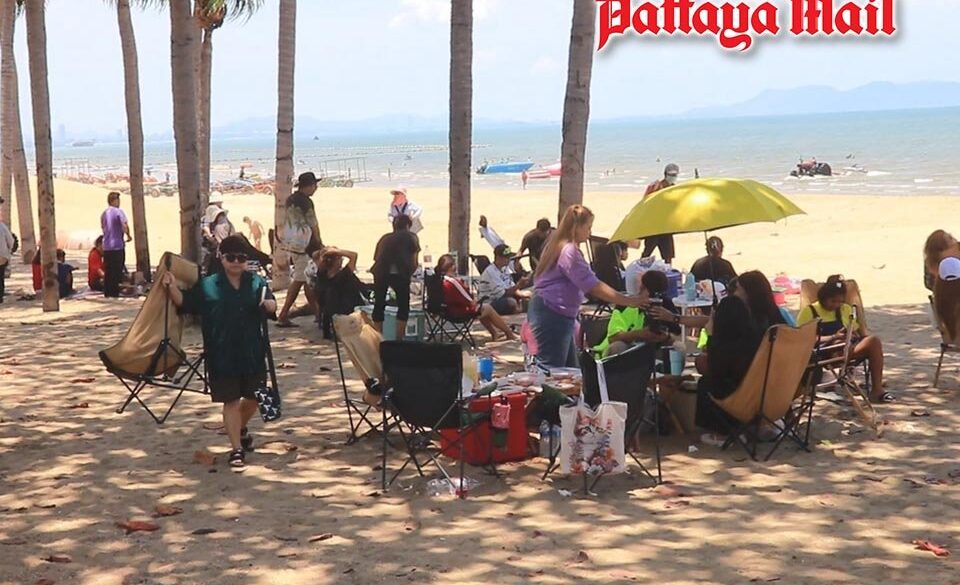 Pattaya am 1. Mai: Strände voll, Straßen dicht
